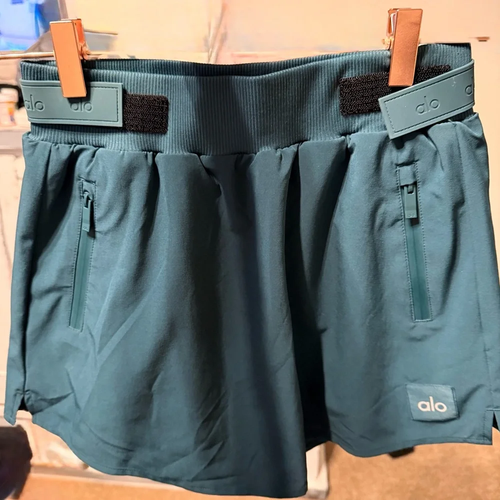 ALO Yoga Women's Deep Teal Athletic Shorts